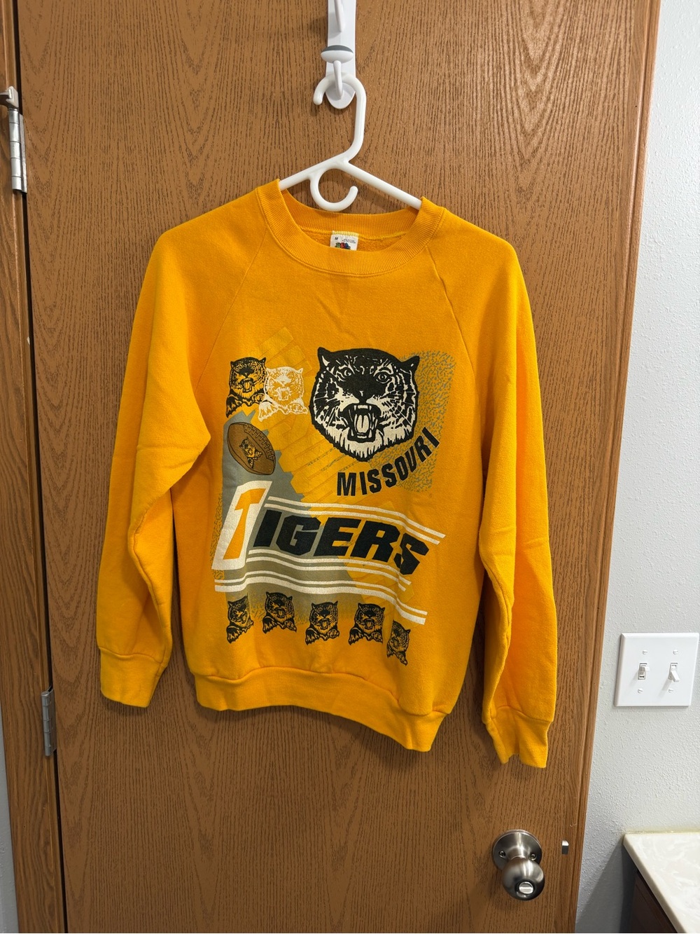 Champion Gold Missouri Tigers Crewneck Sweatshirt - Men